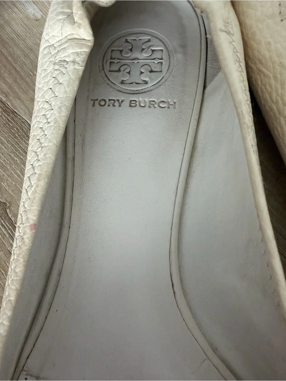 Tory Burch Cream Leather Logo Round-Toe Ballet Flats